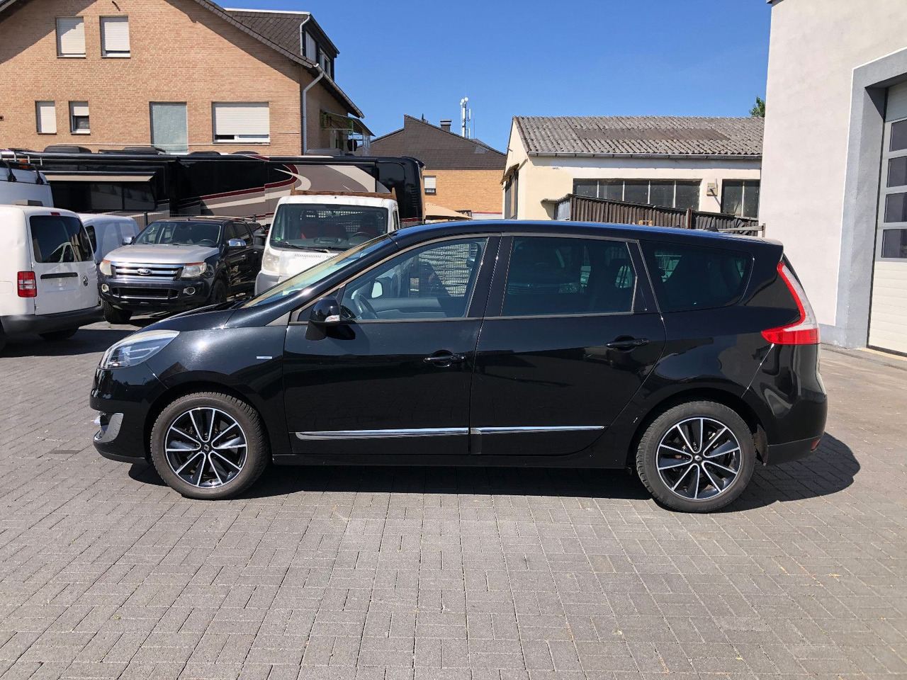 כלי רכב מסחרי לנוסעים Renault Scenic  Grand 2.0 dCi 150 BOSE Edition,Automatik: תמונה 8