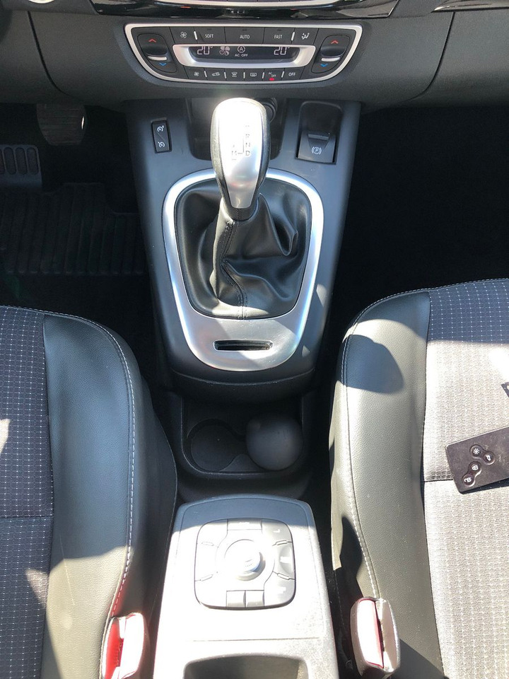 כלי רכב מסחרי לנוסעים Renault Scenic  Grand 2.0 dCi 150 BOSE Edition,Automatik: תמונה 16