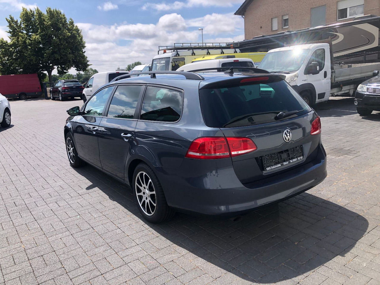 Volkswagen Passat Variant 1.4 TSi Trendline - רכב סטיישן: תמונה 4 Volkswagen Passat Variant 1.4 TSi Trendline - רכב סטיישן: תמונה 4