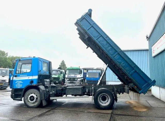 DAF 65.210 ATI 4x2 FULL STEEL KIPPER (EURO 2 / MANUAL GEARBOX / FULL STEEL SUSPENSION / P.T.O.) - מזהיר: תמונה 5 DAF 65.210 ATI 4x2 FULL STEEL KIPPER (EURO 2 / MANUAL GEARBOX / FULL STEEL SUSPENSION / P.T.O.) - מזהיר: תמונה 5