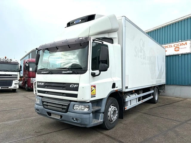 DAF CF 65.250 COOLING TRUCK WITH CARRIER D/E COOLER (EURO 5 / AS-TRONIC / 2.500 KG. LOADING PLATFORM) - משאית איזותרמית: תמונה 1 DAF CF 65.250 COOLING TRUCK WITH CARRIER D/E COOLER (EURO 5 / AS-TRONIC / 2.500 KG. LOADING PLATFORM) - משאית איזותרמית: תמונה 1