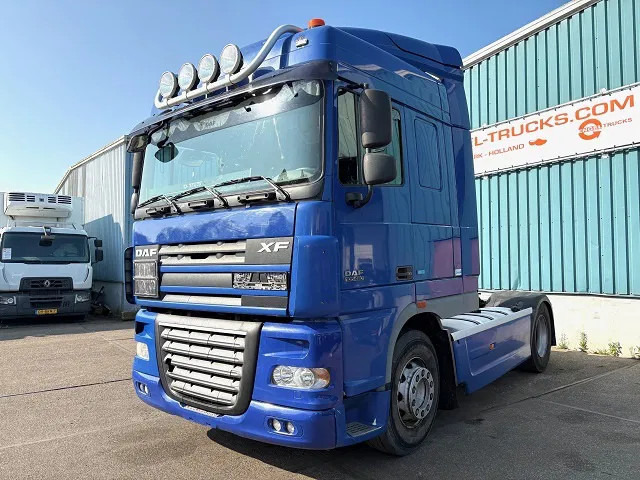 DAF XF 105.460 ATE SPACECAB (ZF16 MANUAL GEARBOX / HYDRAULIC KIT / P.T.O. / ADR-VLG / FULL SPOILERSET / FRIDGE) - יחידת טרקטור: תמונה 1 DAF XF 105.460 ATE SPACECAB (ZF16 MANUAL GEARBOX / HYDRAULIC KIT / P.T.O. / ADR-VLG / FULL SPOILERSET / FRIDGE) - יחידת טרקטור: תמונה 1
