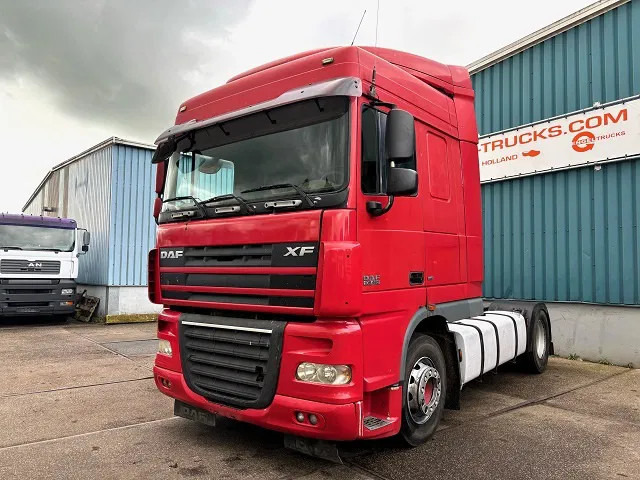 DAF XF 105.460 SPACECAB (ZF16 MANUAL GEARBOX / MX-BRAKE / 870+430 LITER TANK / AIRCONDITIONING / FRIDGE) - יחידת טרקטור: תמונה 1 DAF XF 105.460 SPACECAB (ZF16 MANUAL GEARBOX / MX-BRAKE / 870+430 LITER TANK / AIRCONDITIONING / FRIDGE) - יחידת טרקטור: תמונה 1