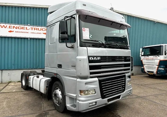 DAF XF 95.430 SPACECAB 4x2 (EURO 4 / ZF16 MANUAL GEARBOX / AIRCONDITIONING) - יחידת טרקטור: תמונה 2 DAF XF 95.430 SPACECAB 4x2 (EURO 4 / ZF16 MANUAL GEARBOX / AIRCONDITIONING) - יחידת טרקטור: תמונה 2
