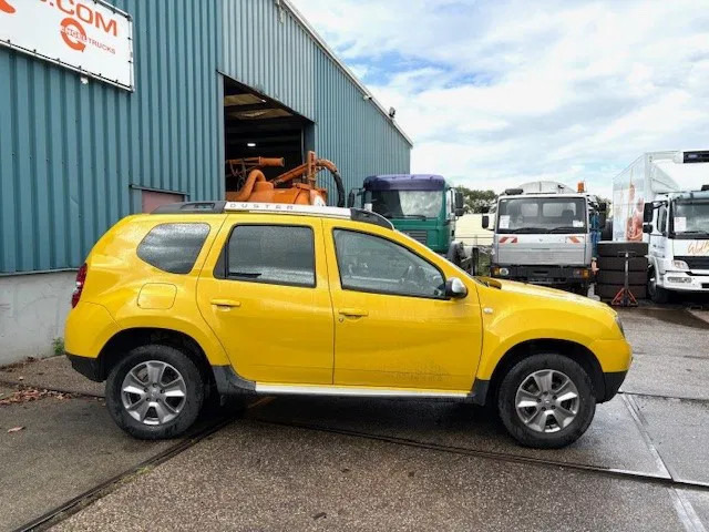 Dacia Duster 1.5DCI 4x4 MINI MPV (6 GEARS MANUAL GEARBOX / AIRCONDITIONING / CRUISE CONTROL / ETC.) - מכונית: תמונה 4 Dacia Duster 1.5DCI 4x4 MINI MPV (6 GEARS MANUAL GEARBOX / AIRCONDITIONING / CRUISE CONTROL / ETC.) - מכונית: תמונה 4