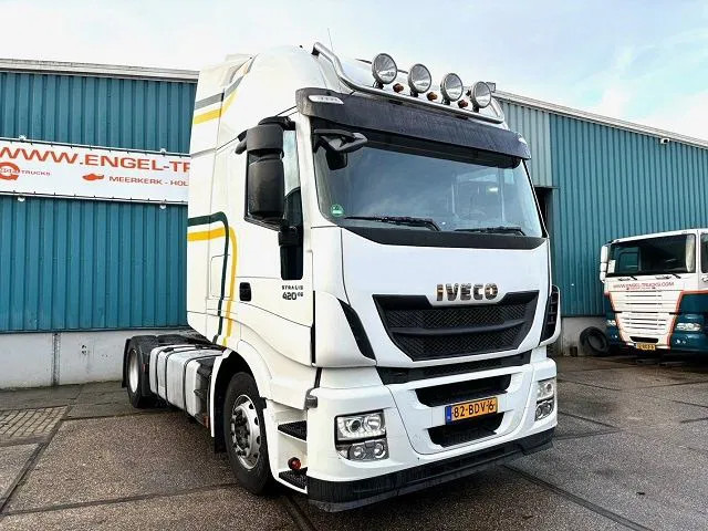 Iveco Stralis 440.42 /TP HIGH-WAY (EURO 6 / AUTOMATIC GEARBOX / 2x TANK / FRIDGE / AIRCONDITIONING / ETC.) - יחידת טרקטור: תמונה 2 Iveco Stralis 440.42 /TP HIGH-WAY (EURO 6 / AUTOMATIC GEARBOX / 2x TANK / FRIDGE / AIRCONDITIONING / ETC.) - יחידת טרקטור: תמונה 2