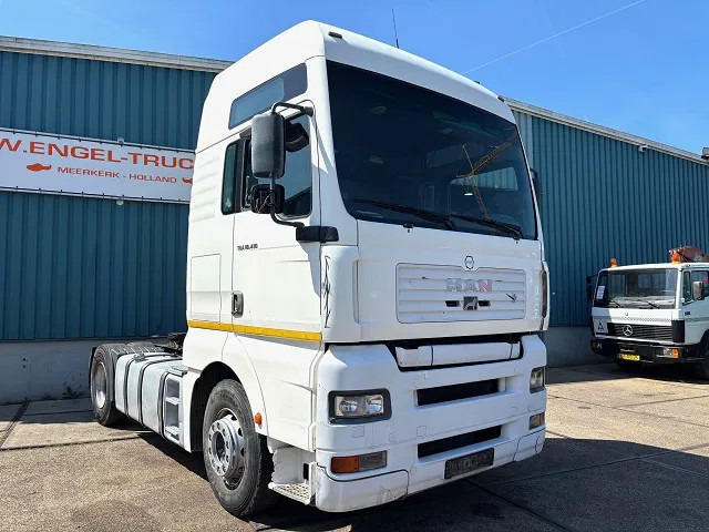 MAN TGA 18.410 FLS XXL (6-CILINDER HEADS / ZF16 MANUAL GEARBOX / ZF-INTARDER / HYDRAULIC KIT / P.T.O. / AIRCONDITIONING) - יחידת טרקטור: תמונה 2 MAN TGA 18.410 FLS XXL (6-CILINDER HEADS / ZF16 MANUAL GEARBOX / ZF-INTARDER / HYDRAULIC KIT / P.T.O. / AIRCONDITIONING) - יחידת טרקטור: תמונה 2