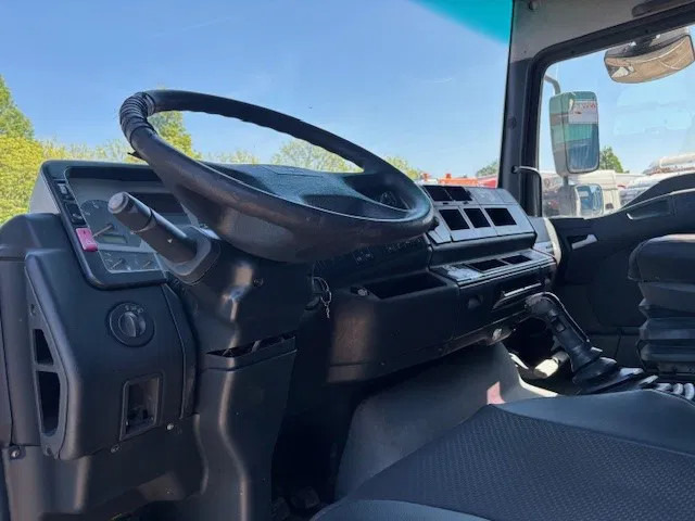 יחידת טרקטור MAN TGA 18.410 FLS XXL (6-CILINDER HEADS / ZF16 MANUAL GEARBOX / ZF-INTARDER / HYDRAULIC KIT / P.T.O. / AIRCONDITIONING): תמונה 7