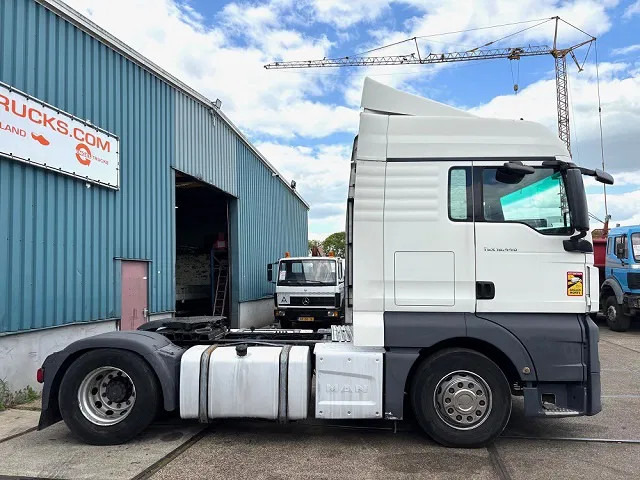 MAN TGX 18.440 BLS XLX (ZF16 MANUAL GEARBOX / 2x DIESELTANK / AIRCONDITIONING / ELECTRICAL MAINSWITCH / FRIDGE / EURO 6) - יחידת טרקטור: תמונה 4 MAN TGX 18.440 BLS XLX (ZF16 MANUAL GEARBOX / 2x DIESELTANK / AIRCONDITIONING / ELECTRICAL MAINSWITCH / FRIDGE / EURO 6) - יחידת טרקטור: תמונה 4