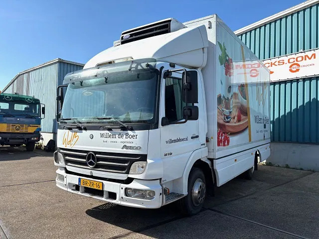 Mercedes-Benz Atego 816 L 4x2 ORIGINAL DUTCH COOLER TRUCK WITH CARRIER XARIOS 600D/E (MANUAL GEARBOX / AIRCONDITIONING / 2.000 KG. TAILLIFT) - משאית קירור: תמונה 1 Mercedes-Benz Atego 816 L 4x2 ORIGINAL DUTCH COOLER TRUCK WITH CARRIER XARIOS 600D/E (MANUAL GEARBOX / AIRCONDITIONING / 2.000 KG. TAILLIFT) - משאית קירור: תמונה 1