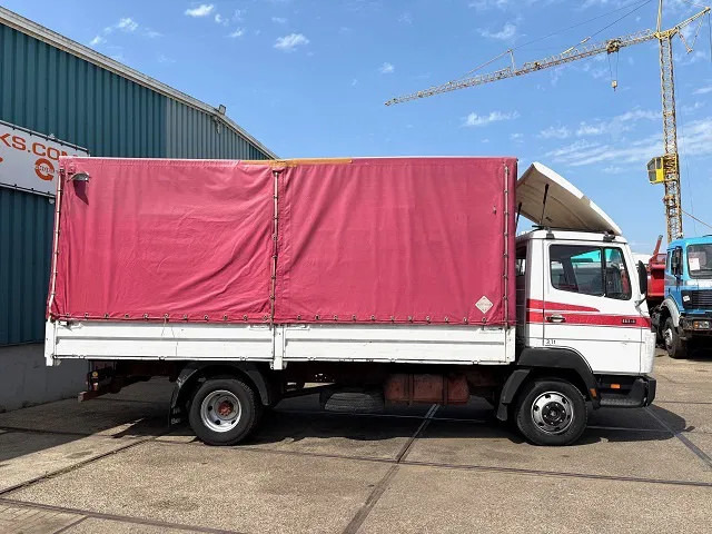 Mercedes-Benz LK 814 K 6-CILINDER FULL STEEL WITH TENT BOX / CATTLE BOX (MANUAL GEARBOX / FULL STEEL SUSPENSION) - משאית וילונות צד: תמונה 5 Mercedes-Benz LK 814 K 6-CILINDER FULL STEEL WITH TENT BOX / CATTLE BOX (MANUAL GEARBOX / FULL STEEL SUSPENSION) - משאית וילונות צד: תמונה 5