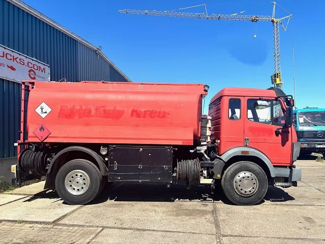 Mercedes-Benz SK 1726 (ORIGINAL GERMAN) 13.500 LITER TANK TRUCK (ZF16 MANUAL GEARBOX / FULL STEEL SUSPENSION / REDUCTION AXLE / ANALOG COUNTER - משאית מכל: תמונה 4 Mercedes-Benz SK 1726 (ORIGINAL GERMAN) 13.500 LITER TANK TRUCK (ZF16 MANUAL GEARBOX / FULL STEEL SUSPENSION / REDUCTION AXLE / ANALOG COUNTER - משאית מכל: תמונה 4