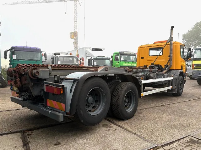 Scania P114-340 6x2 WITH MULTILIFT CONTAINERSYSTEM ONLY 80.500 KM!! ORIGINAL (10 TIRES / FULL STEEL SUSPENSION / 12 GEARS MANUAL GEARBO - מוביל מכולות/ משאית החלפת גוף: תמונה 3 Scania P114-340 6x2 WITH MULTILIFT CONTAINERSYSTEM ONLY 80.500 KM!! ORIGINAL (10 TIRES / FULL STEEL SUSPENSION / 12 GEARS MANUAL GEARBO - מוביל מכולות/ משאית החלפת גוף: תמונה 3