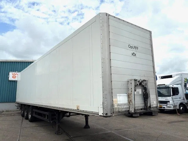 Schmitz Cargobull SKO 24 DOUBLE STOCK CLOSED BOX (BPW-AXLES / DRUM BRAKS / ABS-EBS BRAKES) - סמיטריילר בתיבה סגורה: תמונה 2 Schmitz Cargobull SKO 24 DOUBLE STOCK CLOSED BOX (BPW-AXLES / DRUM BRAKS / ABS-EBS BRAKES) - סמיטריילר בתיבה סגורה: תמונה 2