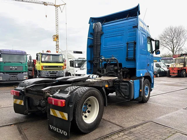 Volvo FH 400 GLOBETROTTER (VIN: 7B446149 / I-SHIFT / ADR-VLG / AIRCONDITIONING / COMPLETE SPOILERSET ON CABIN) - יחידת טרקטור: תמונה 3 Volvo FH 400 GLOBETROTTER (VIN: 7B446149 / I-SHIFT / ADR-VLG / AIRCONDITIONING / COMPLETE SPOILERSET ON CABIN) - יחידת טרקטור: תמונה 3