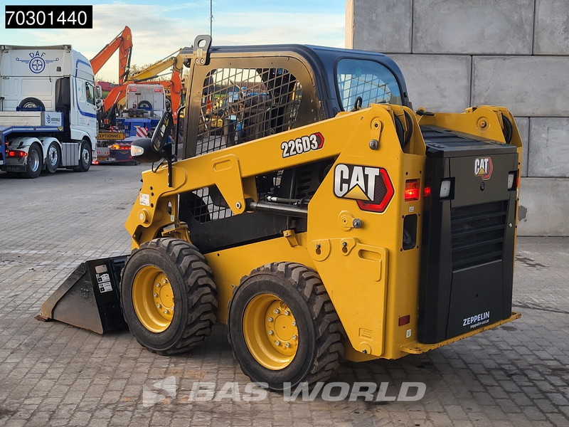 Caterpillar 226 D3 - מעמיס היגוי החלקה: תמונה 5 Caterpillar 226 D3 - מעמיס היגוי החלקה: תמונה 5