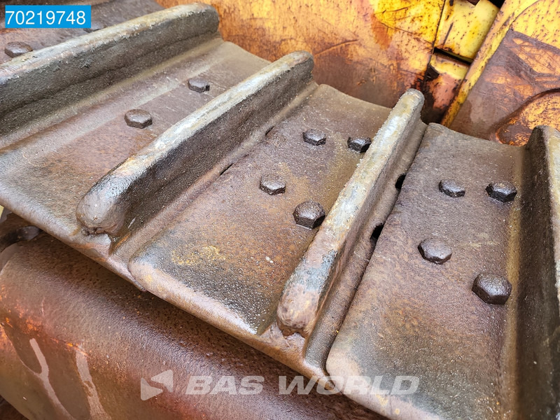 חָדָשׁ דחפור Caterpillar D8 L: תמונה 18