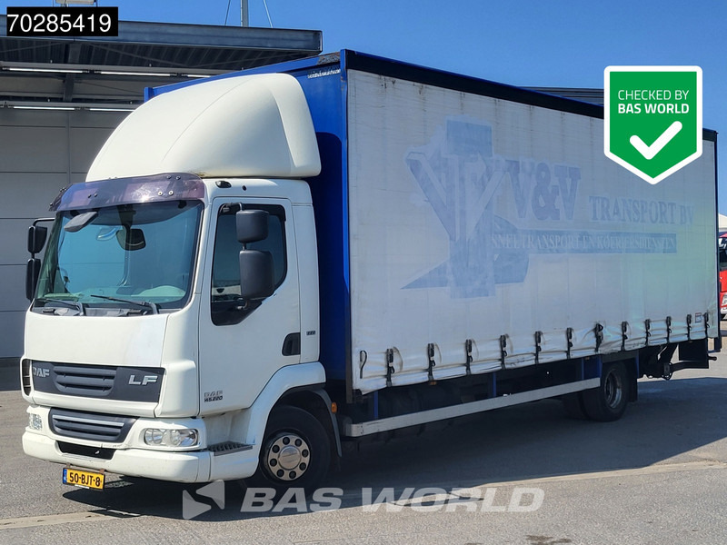 DAF LF45.220 LF 4X2 12tons NL-Truck 1500kg Ladebordwand Automatic EEV - משאית וילונות צד: תמונה 1 DAF LF45.220 LF 4X2 12tons NL-Truck 1500kg Ladebordwand Automatic EEV - משאית וילונות צד: תמונה 1