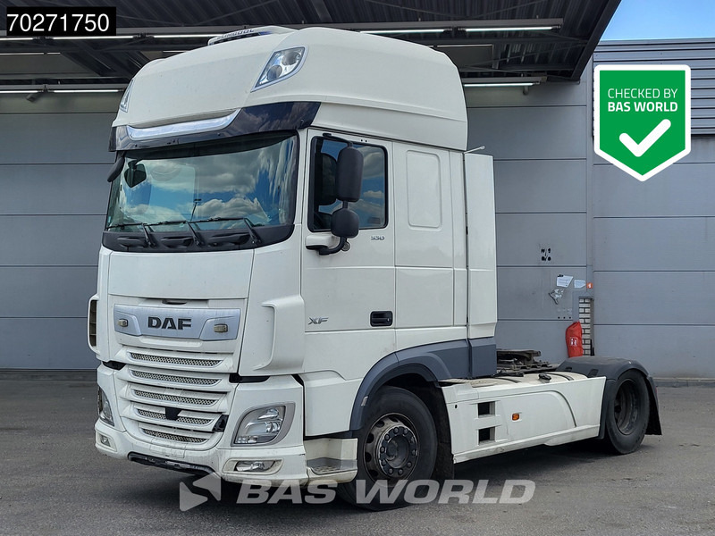 DAF XF 530 4X2 BROKEN ENGINE! Retarder Standklima ACC Euro 6 - יחידת טרקטור: תמונה 1 DAF XF 530 4X2 BROKEN ENGINE! Retarder Standklima ACC Euro 6 - יחידת טרקטור: תמונה 1