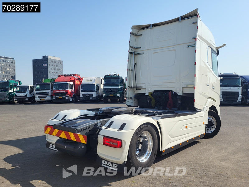 DAF XG+ 530 4X2 Retarder 2x Tanks Standklima Leather Alcoa's - יחידת טרקטור: תמונה 5 DAF XG+ 530 4X2 Retarder 2x Tanks Standklima Leather Alcoa's - יחידת טרקטור: תמונה 5