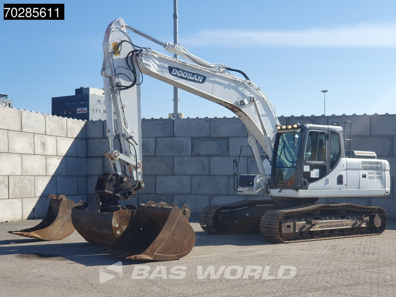 Doosan DX225 LC-3 3 BUCKETS - מחפר סורק: תמונה 2 Doosan DX225 LC-3 3 BUCKETS - מחפר סורק: תמונה 2