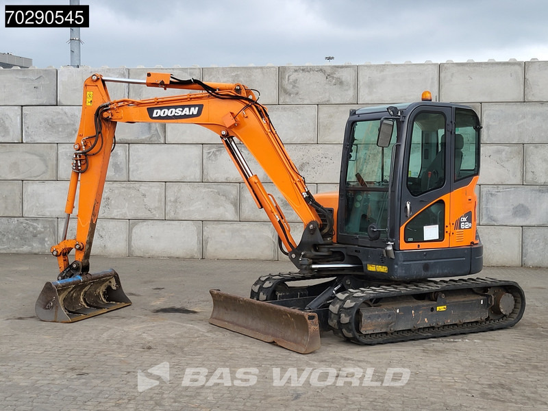Doosan DX62R-3 3 BUCKETS - A/C - מיני מחפר: תמונה 2 Doosan DX62R-3 3 BUCKETS - A/C - מיני מחפר: תמונה 2