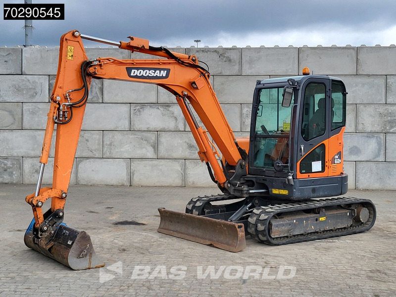 Doosan DX62R-3 3 BUCKETS - A/C - מיני מחפר: תמונה 3 Doosan DX62R-3 3 BUCKETS - A/C - מיני מחפר: תמונה 3