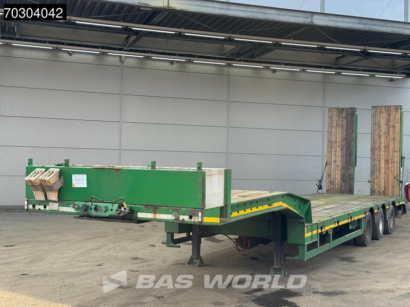 סמיטריילר עם מטען נמוך Faymonville STN-3AU 3 axles Steering Axle Extendable: תמונה 5 סמיטריילר עם מטען נמוך Faymonville STN-3AU 3 axles Steering Axle Extendable: תמונה 5
