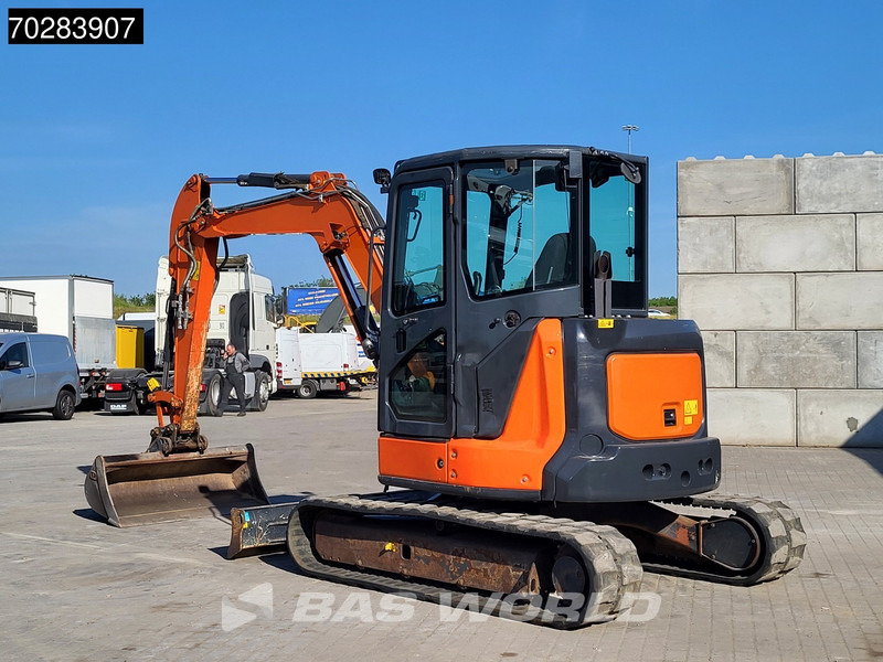 Hitachi ZX55U-6CLR A/C - 3 BUCKETS - מיני מחפר: תמונה 3 Hitachi ZX55U-6CLR A/C - 3 BUCKETS - מיני מחפר: תמונה 3