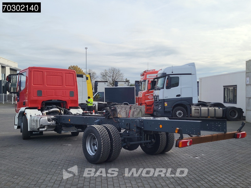 Iveco Eurocargo 160E320 4X2 NEW! 16T chassis 2016 production Euro 6 - משאית עם שלדת תא: תמונה 2 Iveco Eurocargo 160E320 4X2 NEW! 16T chassis 2016 production Euro 6 - משאית עם שלדת תא: תמונה 2