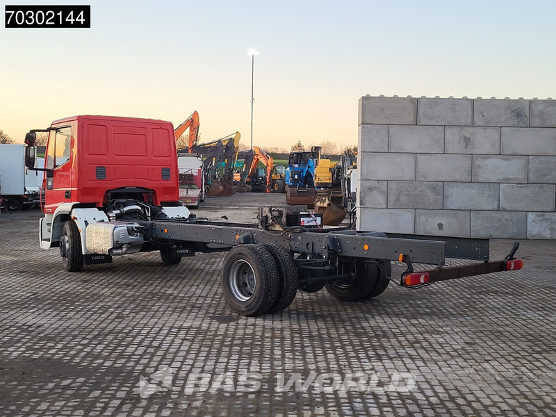 Iveco Eurocargo 160E320 4X2 NEW! 16T chassis 2016 production Euro 6 - משאית עם שלדת תא: תמונה 2 Iveco Eurocargo 160E320 4X2 NEW! 16T chassis 2016 production Euro 6 - משאית עם שלדת תא: תמונה 2