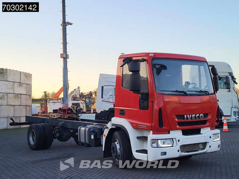 Iveco Eurocargo 160E320 4X2 NEW! 16T chassis 2016 production Euro 6 - משאית עם שלדת תא: תמונה 3 Iveco Eurocargo 160E320 4X2 NEW! 16T chassis 2016 production Euro 6 - משאית עם שלדת תא: תמונה 3