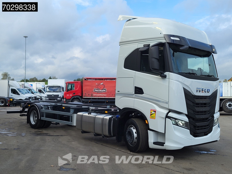 Iveco S-Way 460 4X2 NEW !! BDF Automatic Full air ACC Led Euro 6 - מוביל מכולות/ משאית החלפת גוף: תמונה 3 Iveco S-Way 460 4X2 NEW !! BDF Automatic Full air ACC Led Euro 6 - מוביל מכולות/ משאית החלפת גוף: תמונה 3