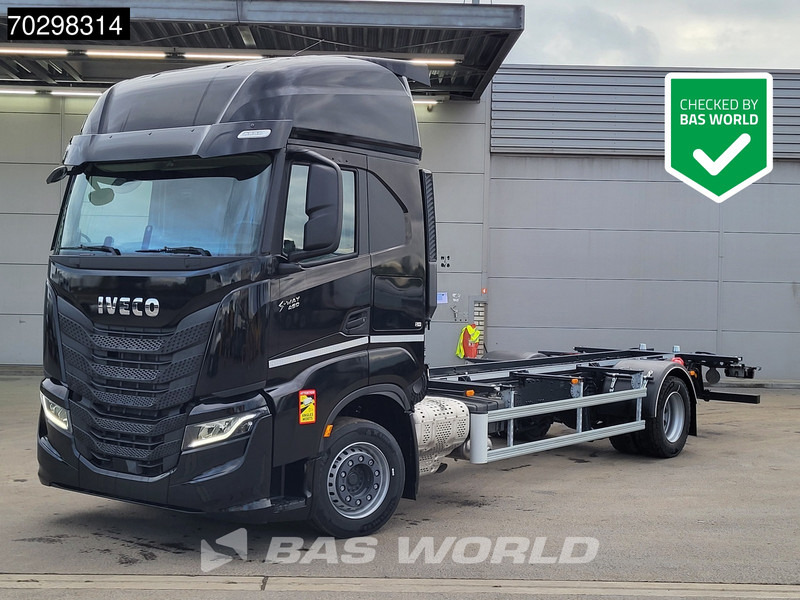 Iveco S-Way 460 4X2 NEW!! BDF Automatic Full air ACC Led Euro 6 - מוביל מכולות/ משאית החלפת גוף: תמונה 1 Iveco S-Way 460 4X2 NEW!! BDF Automatic Full air ACC Led Euro 6 - מוביל מכולות/ משאית החלפת גוף: תמונה 1