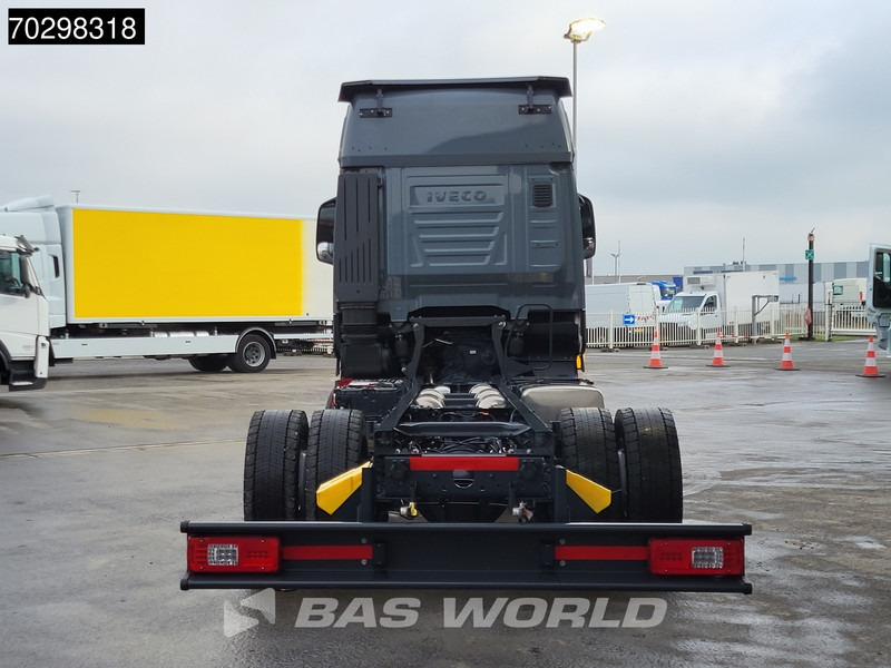 Iveco S-Way 460 4X2 NEW! Chassis FULL AIR ACC LED Euro 6 - משאית עם שלדת תא: תמונה 3 Iveco S-Way 460 4X2 NEW! Chassis FULL AIR ACC LED Euro 6 - משאית עם שלדת תא: תמונה 3