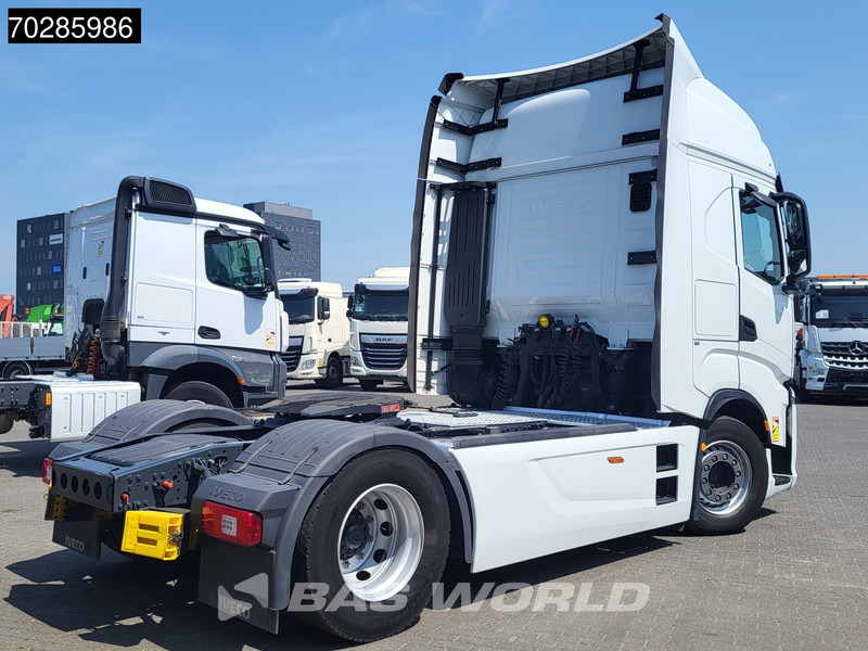 Iveco S-Way 490 4X2 Retarder Standklima 2xTanks Navi ACC LED Euro 6 - יחידת טרקטור: תמונה 3 Iveco S-Way 490 4X2 Retarder Standklima 2xTanks Navi ACC LED Euro 6 - יחידת טרקטור: תמונה 3