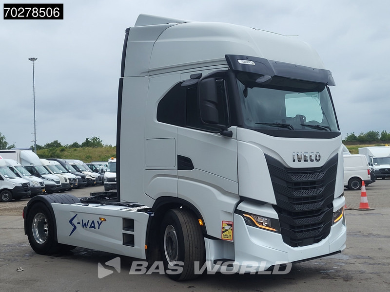 Iveco S-Way 570 S-Way 4X2 Retarder 2x Tanks Standklima Navi Alcoa's - יחידת טרקטור: תמונה 3 Iveco S-Way 570 S-Way 4X2 Retarder 2x Tanks Standklima Navi Alcoa's - יחידת טרקטור: תמונה 3