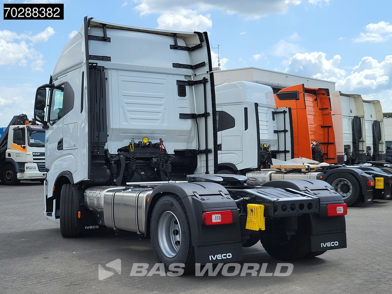 Iveco S-Way 580 4X2 NEW! 2x Tanks Navi ACC Standklima - יחידת טרקטור: תמונה 2 Iveco S-Way 580 4X2 NEW! 2x Tanks Navi ACC Standklima - יחידת טרקטור: תמונה 2