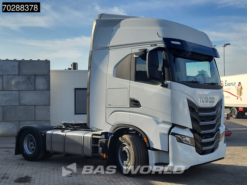 Iveco S-way 580 4X2 NEW! 2x Tanks Navi ACC Standklima - יחידת טרקטור: תמונה 2 Iveco S-way 580 4X2 NEW! 2x Tanks Navi ACC Standklima - יחידת טרקטור: תמונה 2