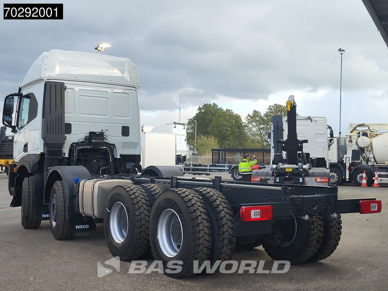 Iveco T-WAY 510 8X4 NEW! Retarder Big-Axle Steelsuspension LED Euro 6 - משאית עם שלדת תא: תמונה 2 Iveco T-WAY 510 8X4 NEW! Retarder Big-Axle Steelsuspension LED Euro 6 - משאית עם שלדת תא: תמונה 2