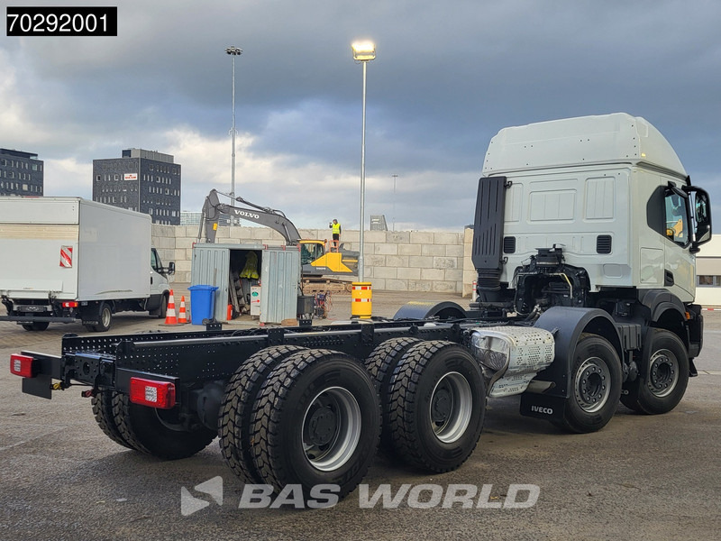 Iveco T-WAY 510 8X4 NEW! Retarder Big-Axle Steelsuspension LED Euro 6 - משאית עם שלדת תא: תמונה 5 Iveco T-WAY 510 8X4 NEW! Retarder Big-Axle Steelsuspension LED Euro 6 - משאית עם שלדת תא: תמונה 5