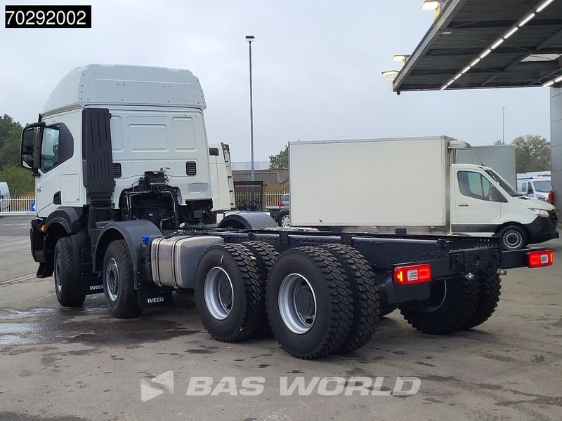 Iveco T-Way 510 8X4 NEW chassis! Retarder Big-Axle Steelsuspension LED Automatic Euro 6 - משאית עם שלדת תא: תמונה 2 Iveco T-Way 510 8X4 NEW chassis! Retarder Big-Axle Steelsuspension LED Automatic Euro 6 - משאית עם שלדת תא: תמונה 2