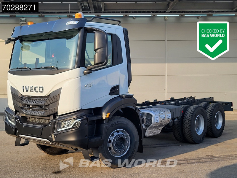Iveco X-Way 460 6X4 New! Retarder Steelsuspension Big-Axle Navi Euro 6 - משאית עם שלדת תא: תמונה 1 Iveco X-Way 460 6X4 New! Retarder Steelsuspension Big-Axle Navi Euro 6 - משאית עם שלדת תא: תמונה 1