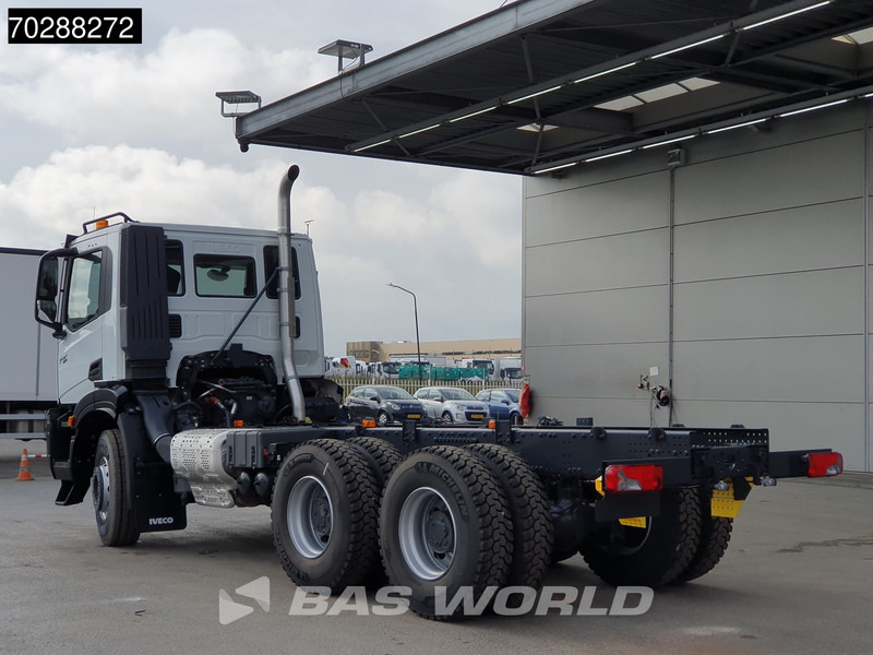 Iveco X-Way 460 6X4 New! Retarder steelsuspension Big-Axle Automatic Navi Euro 6 - משאית עם שלדת תא: תמונה 2 Iveco X-Way 460 6X4 New! Retarder steelsuspension Big-Axle Automatic Navi Euro 6 - משאית עם שלדת תא: תמונה 2
