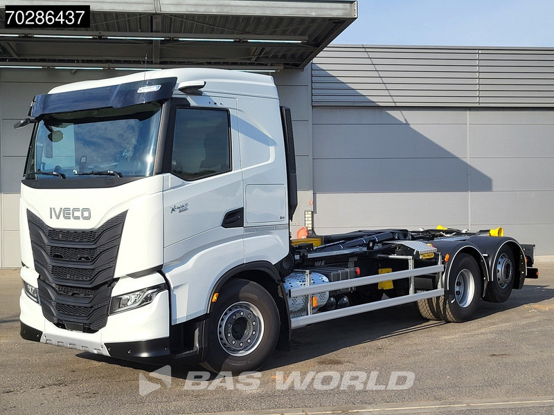 Iveco X-Way 580 6X2 Palfinger PHT20SLD5 Hooklift Lift+steering Axle Automatic Navi ACC LED Euro 6 - משאית הרמת וו: תמונה 5 Iveco X-Way 580 6X2 Palfinger PHT20SLD5 Hooklift Lift+steering Axle Automatic Navi ACC LED Euro 6 - משאית הרמת וו: תמונה 5