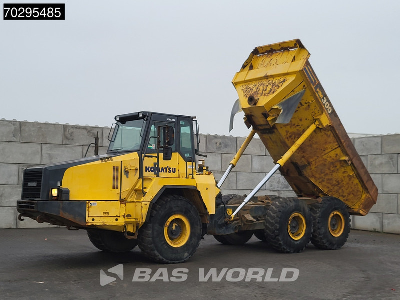 Komatsu HM300-2 - מסיר פסולת מפרקי: תמונה 2 Komatsu HM300-2 - מסיר פסולת מפרקי: תמונה 2