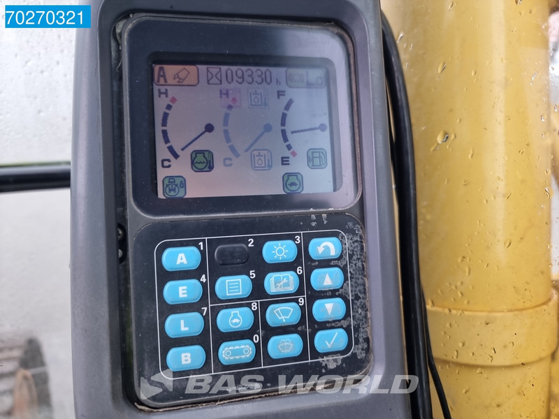 מחפר סורק Komatsu PC228 US LC: תמונה 16