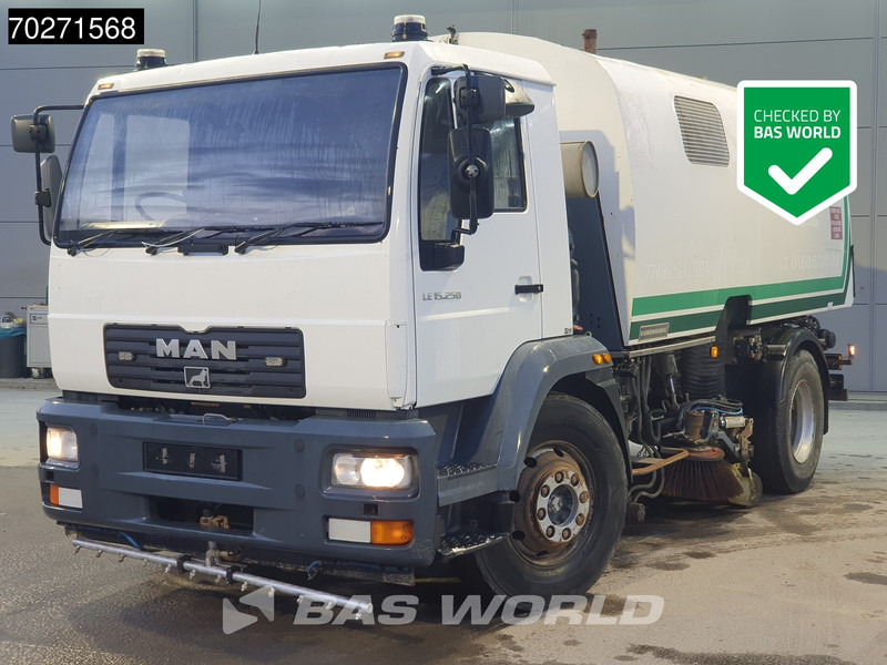 MAN LE 15.250 4X2 Eurovoirie Sweeper Manual Steelsuspension Euro 3 - מטאטא כבישים: תמונה 1 MAN LE 15.250 4X2 Eurovoirie Sweeper Manual Steelsuspension Euro 3 - מטאטא כבישים: תמונה 1