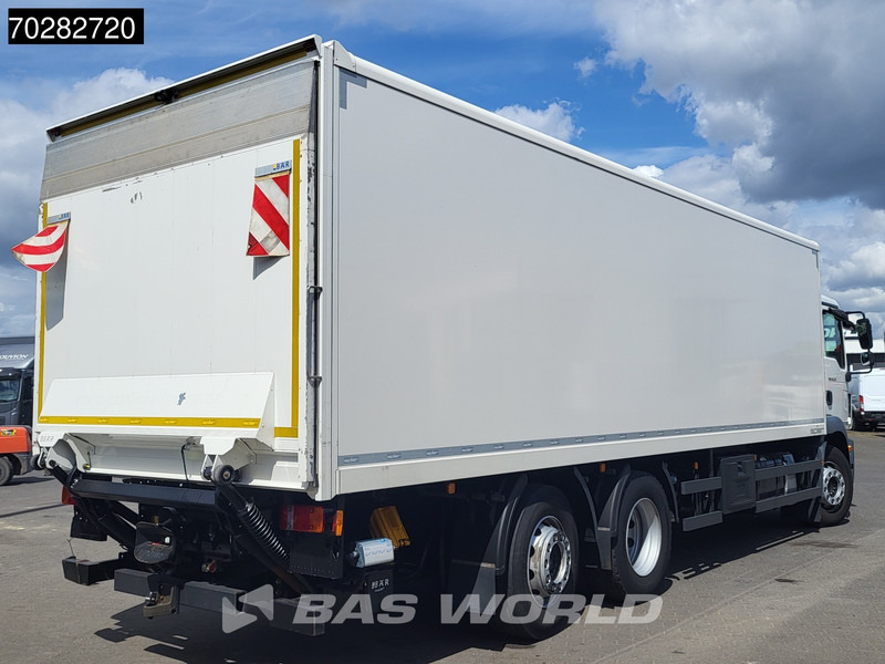 MAN TGM 26.320 6X2 2000kg Ladebordwand Automatic Lift+steering axle Navi Euro 6 - משאית תיבה: תמונה 5 MAN TGM 26.320 6X2 2000kg Ladebordwand Automatic Lift+steering axle Navi Euro 6 - משאית תיבה: תמונה 5