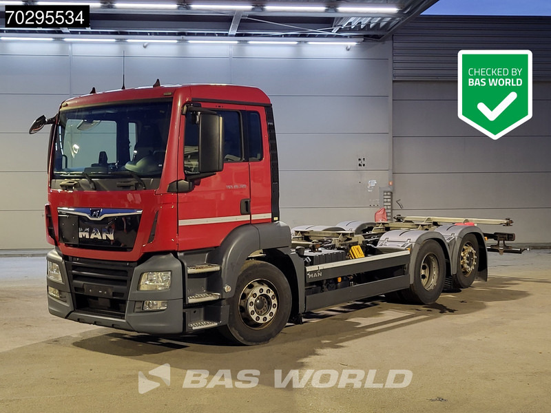 MAN TGS 26.320 6X2 ADR BDF Lift + Steering Axle Euro 6 - מוביל מכולות/ משאית החלפת גוף: תמונה 1 MAN TGS 26.320 6X2 ADR BDF Lift + Steering Axle Euro 6 - מוביל מכולות/ משאית החלפת גוף: תמונה 1